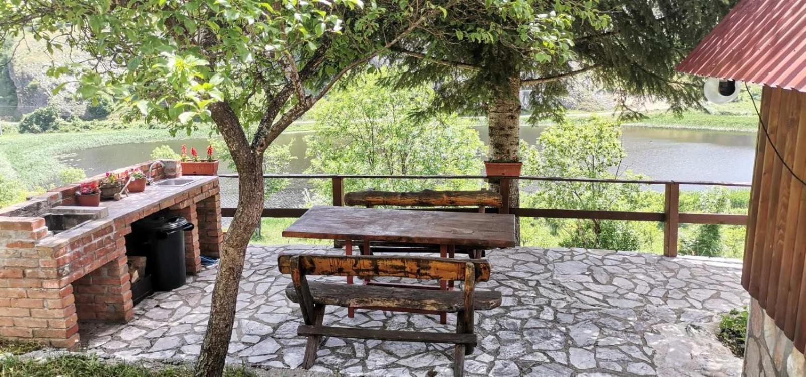 Detached House Milivoje Hotel Poscenje Exterior photo
