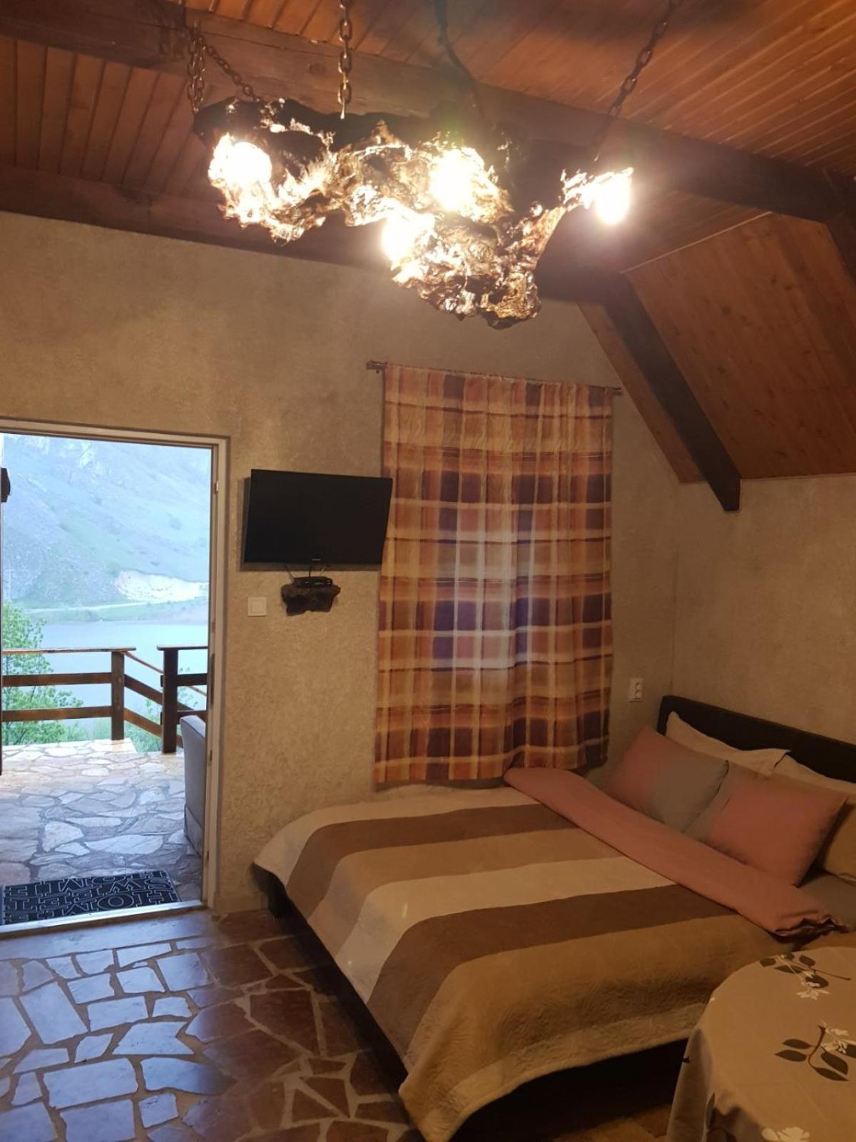 Detached House Milivoje Hotel Poscenje Exterior photo