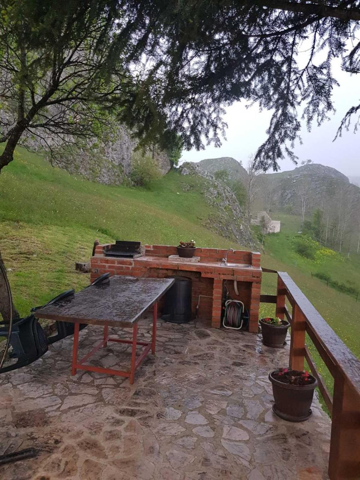 Detached House Milivoje Hotel Poscenje Exterior photo