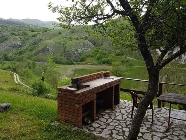 Detached House Milivoje Hotel Poscenje Exterior photo